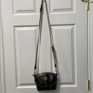 Authentic Dooney & Bourke Crossbody Bag